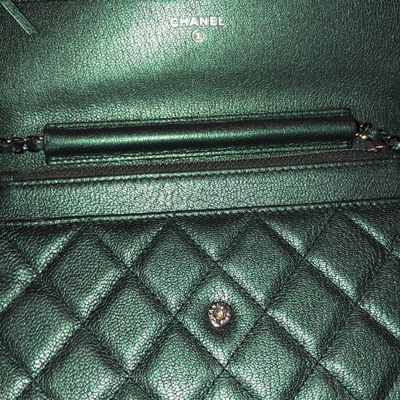 ❤️🇮🇹HP🇮🇹❤️UNICORN CHANEL MERMAID IRIDESCENT RAINBOW HARDWARE WOC COLLECTIBLE - Picture 11 of 16